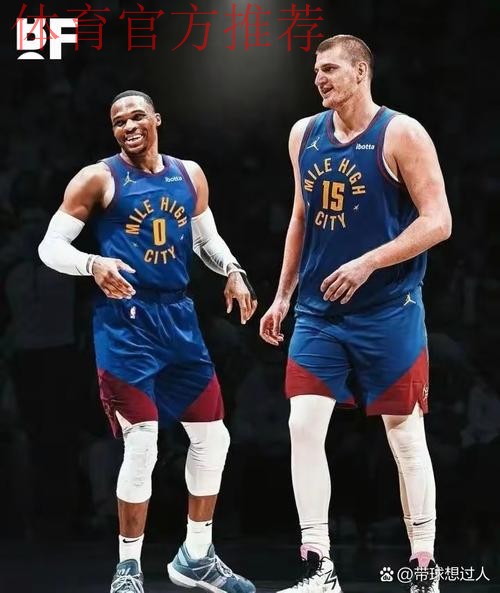 约基奇前三节17投8中，砍下25分9篮板8助攻2抢断2封盖